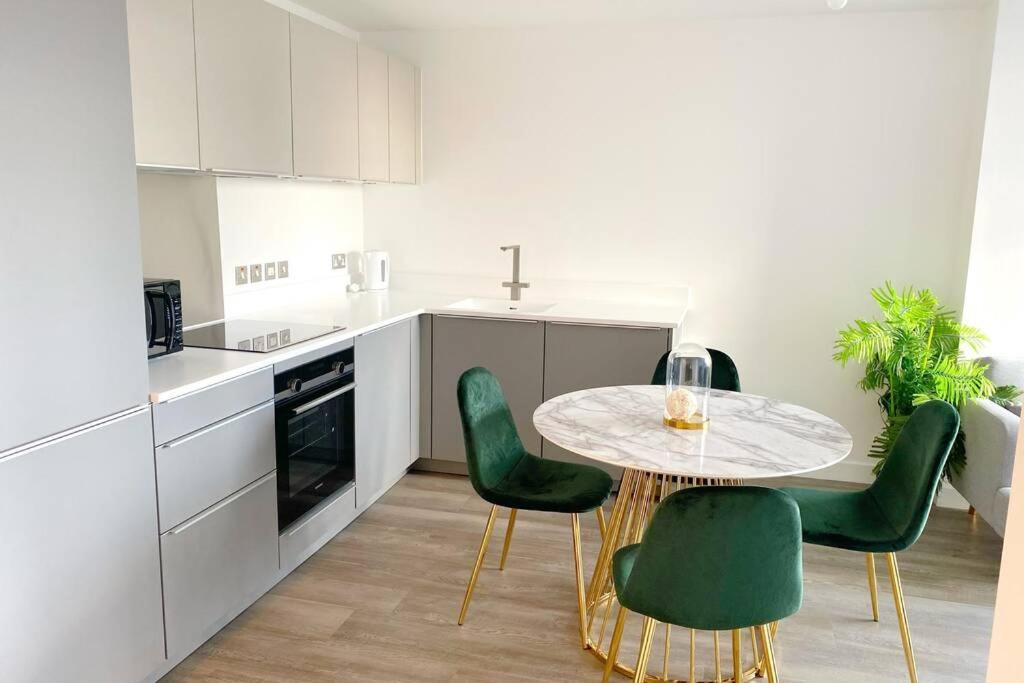 Luxury 2 Bedroom Apartment, Broad Street Birmingham Eksteriør bilde